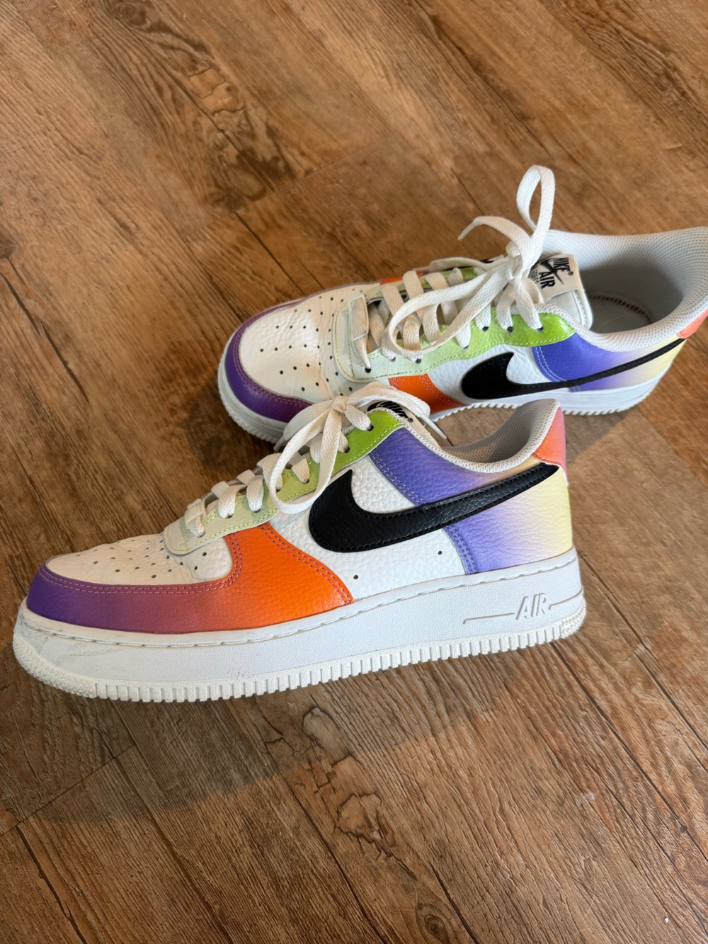Nike Kids Gradient Multi-Color Low Top Sneakers in Purple, Orange, Lime & Black